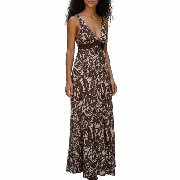 BCBG MAX ARIA 100% Silk Dress Womans SZ 4 V-Neck Maxi Dress Empire Waist Boho - Picture 1 of 16